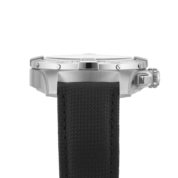 Breitling Avenger Chronograph B01 44mm Mens Watch Black Leather AB0147101B1X1 - Image 4