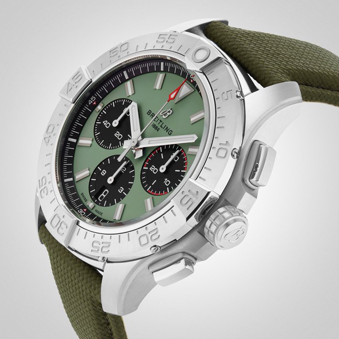 Breitling Avenger Chronograph B01 44mm Mens Watch Green Leather AB0147101L1X1 - Image 5