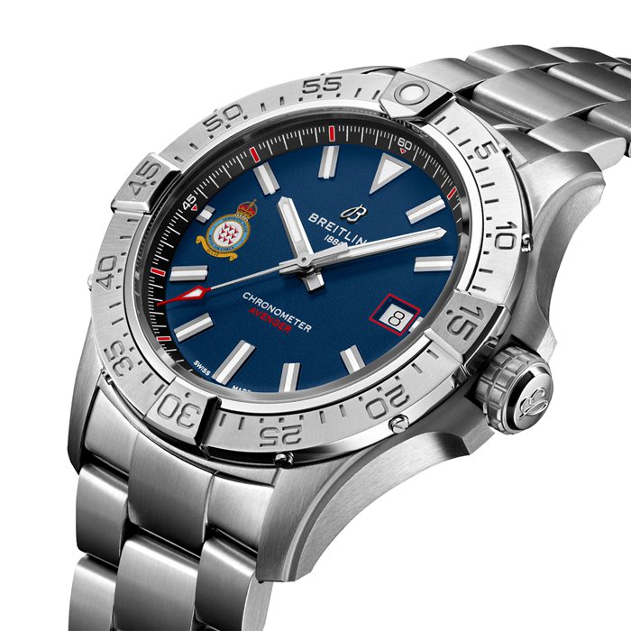 Breitling Avenger Red Arrows 60th Anniversary Edition 42mm Mens Watch Blue A173281A1C1A1 - Image 3