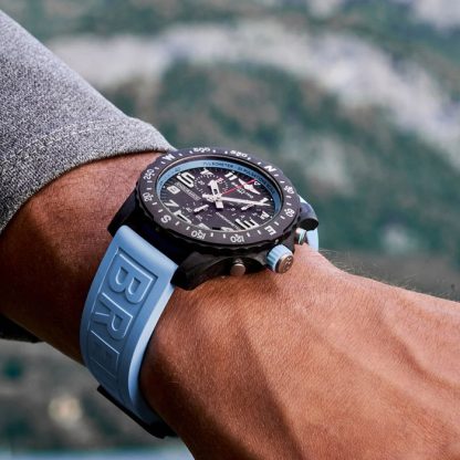 Breitling Endurance Pro 44mm Turquoise Rubber Strap Watch X82310281B1S1 - Image 5