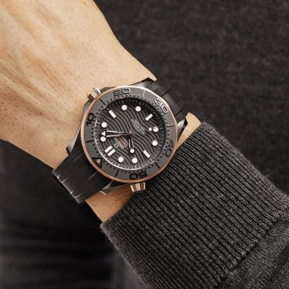 Omega Seamaster Diver 300M Co-Axial Master Chronometer 43.5mm Mens Watch O21062442001001 - Image 3