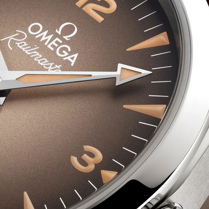 Omega Seamaster Railmaster 38mm Mens Watch Brown Leather O23512382013001 - Image 5
