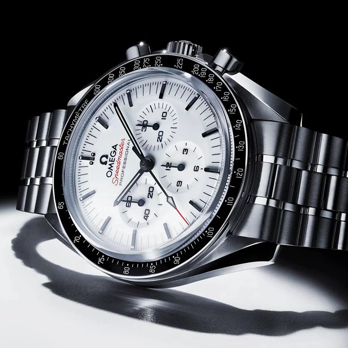 Omega Speedmaster Moonwatch Professional 42mm Mens Watch White O31030425004001 - Image 3