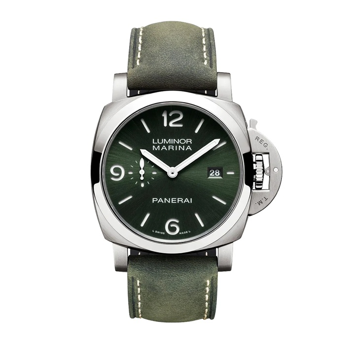 Panerai Luminor Marina Titanio 44mm Mens Watch Green PAM03325