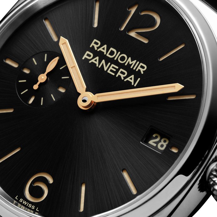 Panerai Radiomir Quaranta 40mm Mens Watch PAM01294 - Image 4