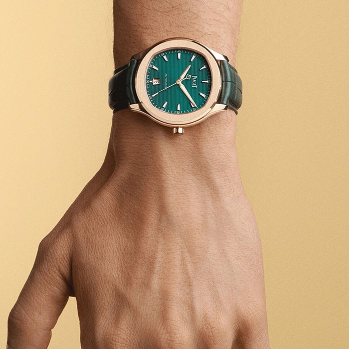 Piaget Polo Date 42mm Mens Watch G0A47010 - Image 4