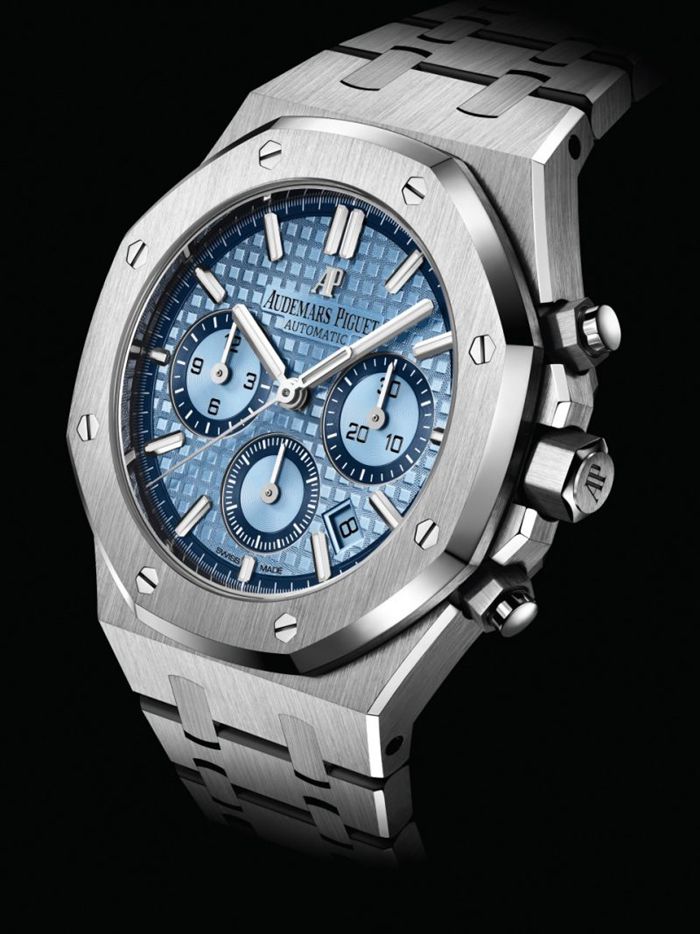Replica Audemars Piguet Royal Oak Selfwinding Chronograph Blue 26317BC.OO.1256BC.01 - Image 2