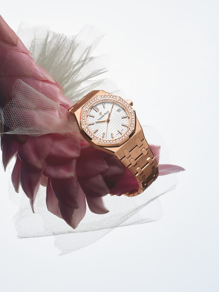 Replica Audemars Piguet Royal Oak Selfwinding Silver 77351OR.ZZ.1261OR.01 - Image 6