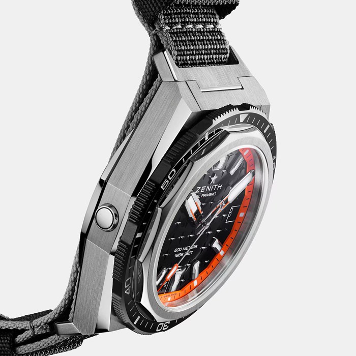 Zenith Defy Extreme Diver 42.5mm Mens Watch Black Interchangeable Strap 95.9600.3620/21.I300 - Image 4
