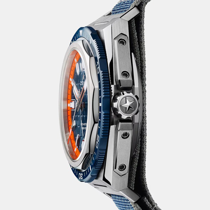 Zenith Defy Extreme Diver 42.5mm Mens Watch Blue Interchangeable Strap 95.9601.3620/51.I301 - Image 4